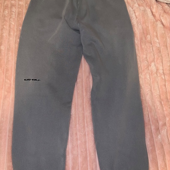 TNA Super World Sweat Suit in Grey and Size XS - Picture 4 of 9